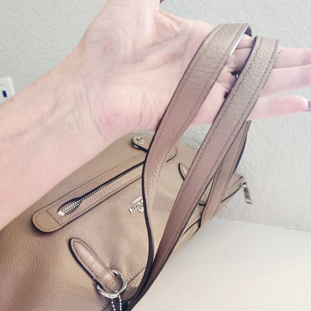 New Coach Taylor Tan Leather Shoulder Bag Purse - Picture 8 of 13